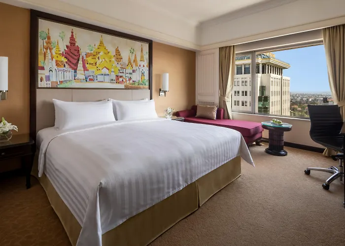 Sule Shangri-La, Yangon